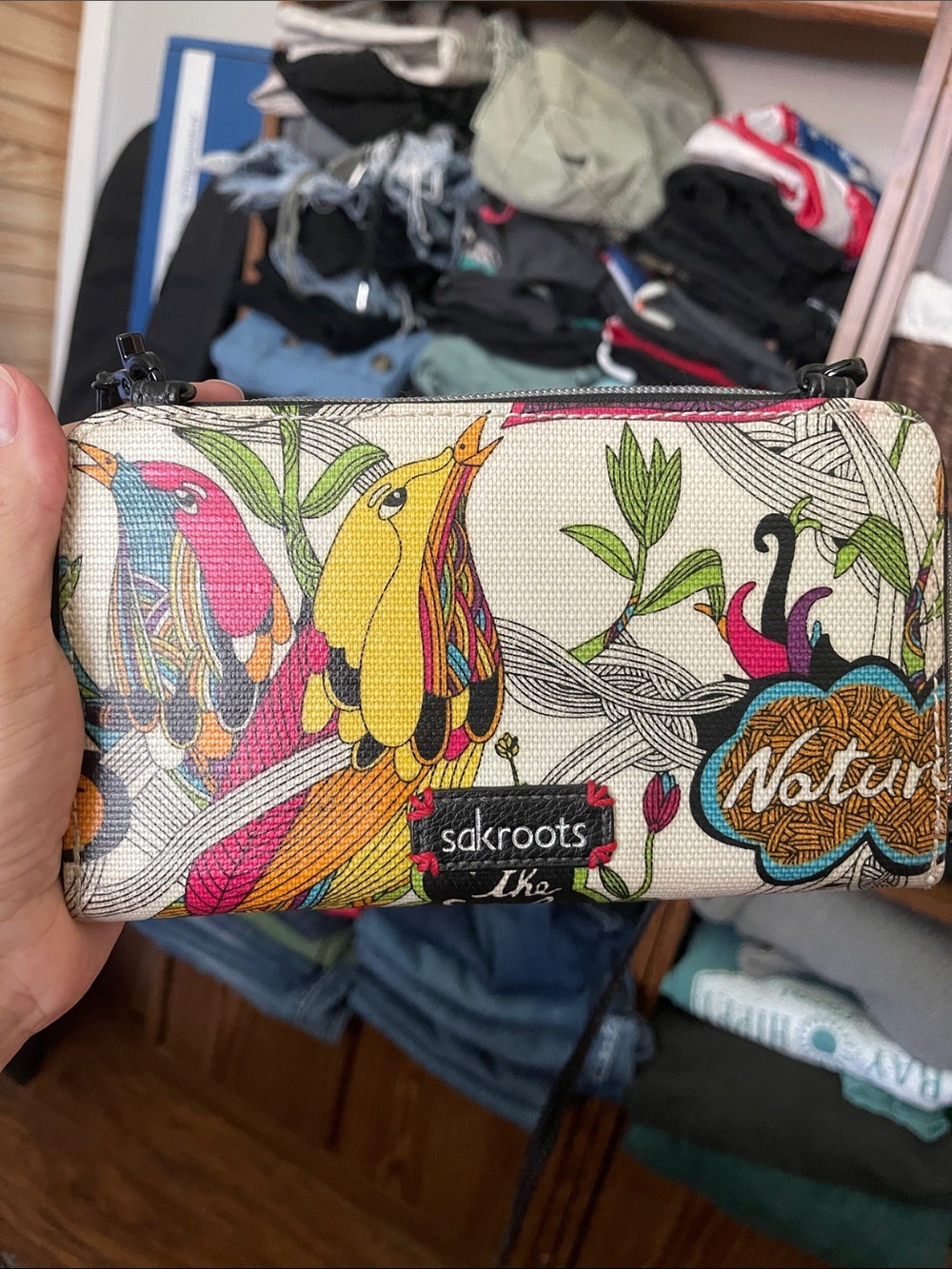 Crossbody wallet